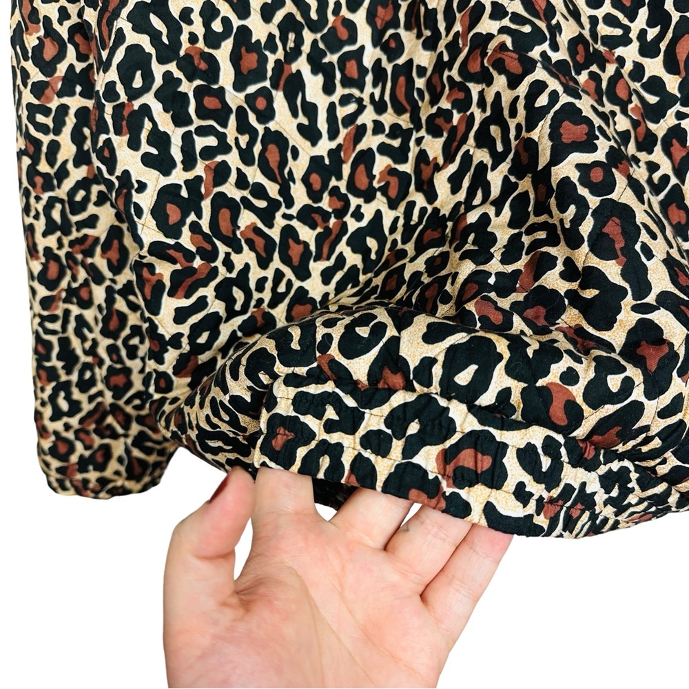The Icing Vintage 80s Silk Animal Print Cheetah Quilted Puffer Bomber Jacket - Picture 8 of 13